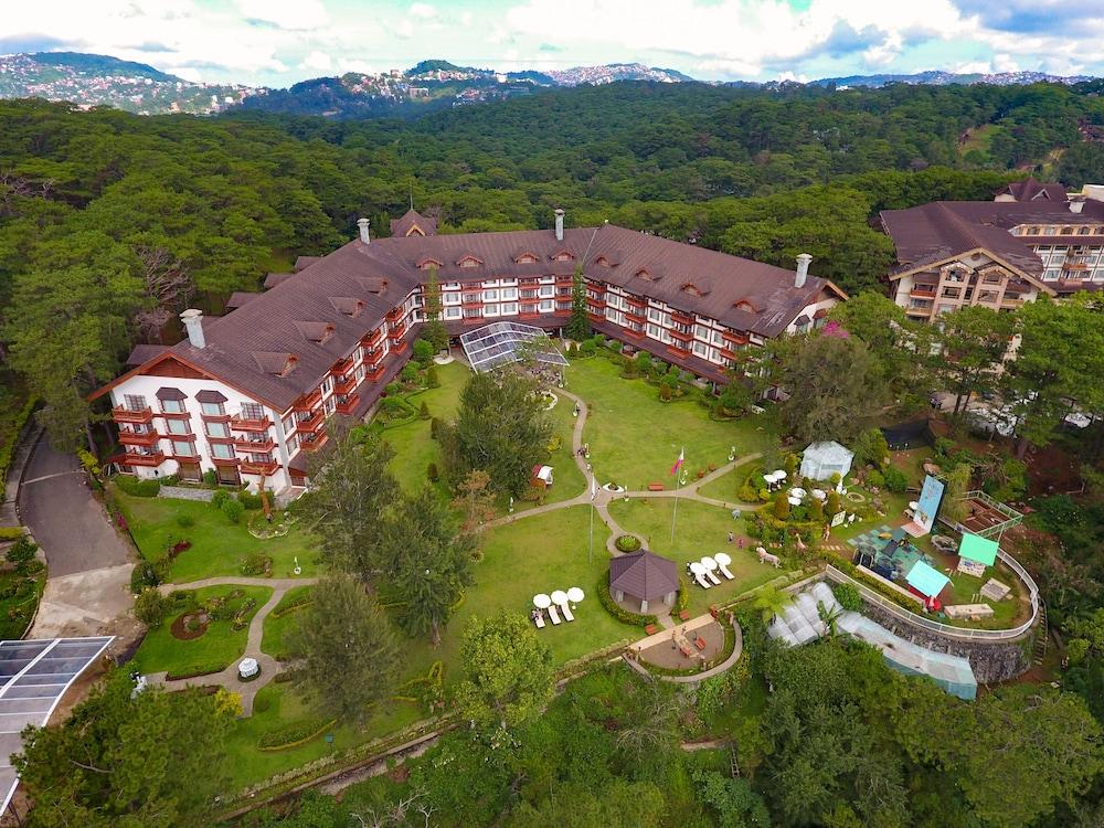 מלון באגויו The Manor At Camp John Hay מראה חיצוני תמונה